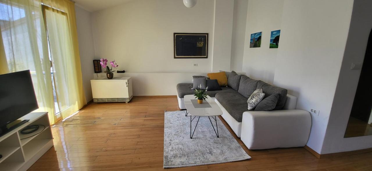 Apartma Petra Pekica *