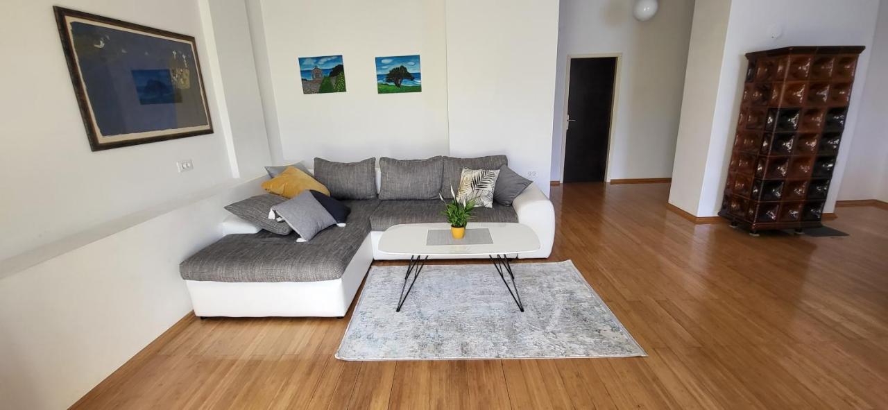 Apartma Petra Pekica Pula
